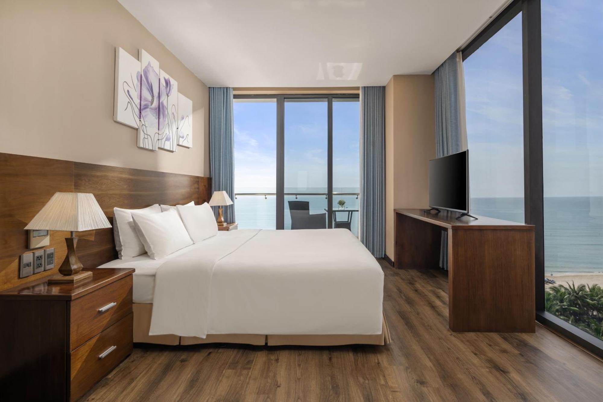 Yarra Ocean Suites Danang Bagian luar foto