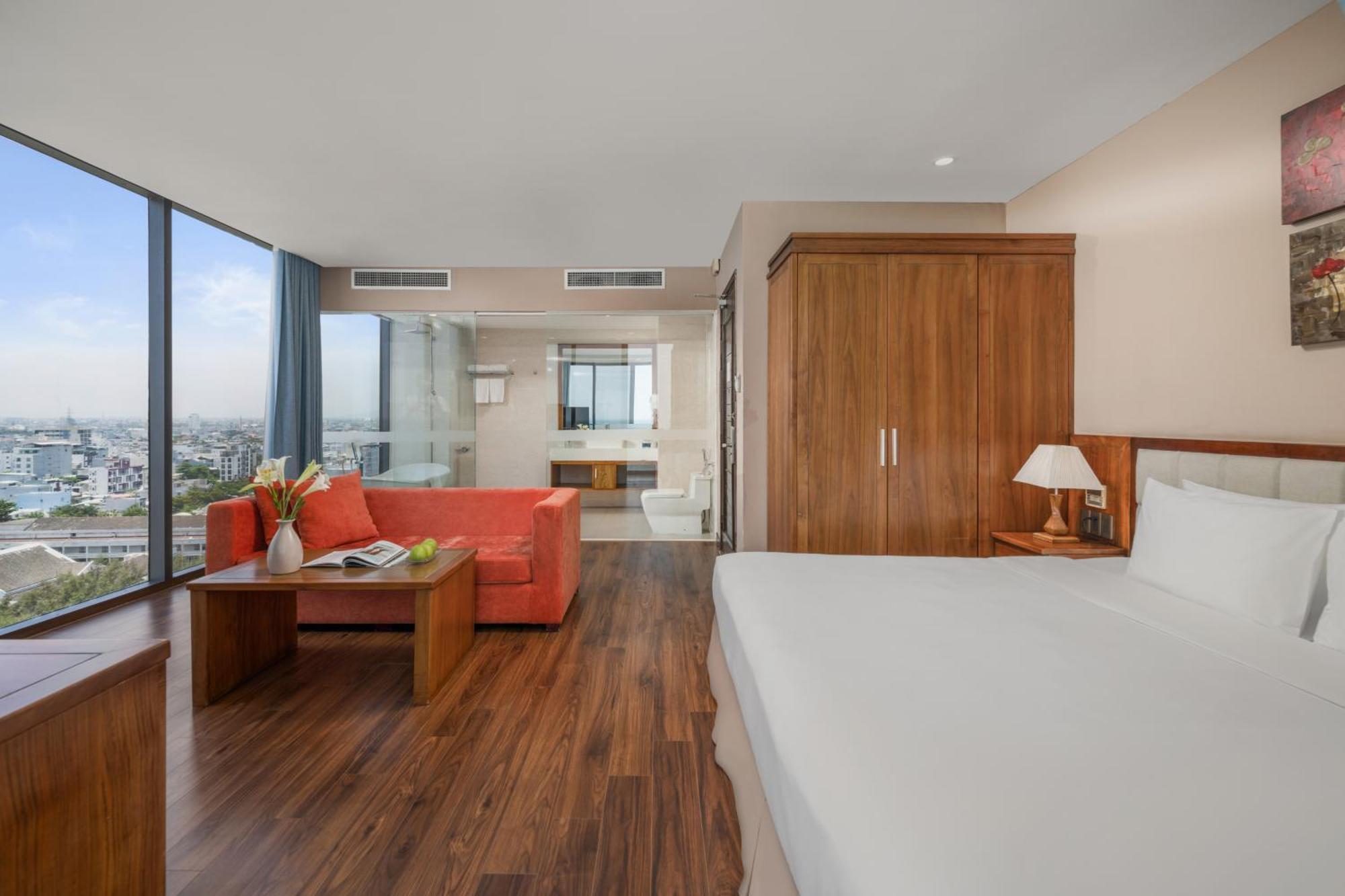 Yarra Ocean Suites Danang Bagian luar foto
