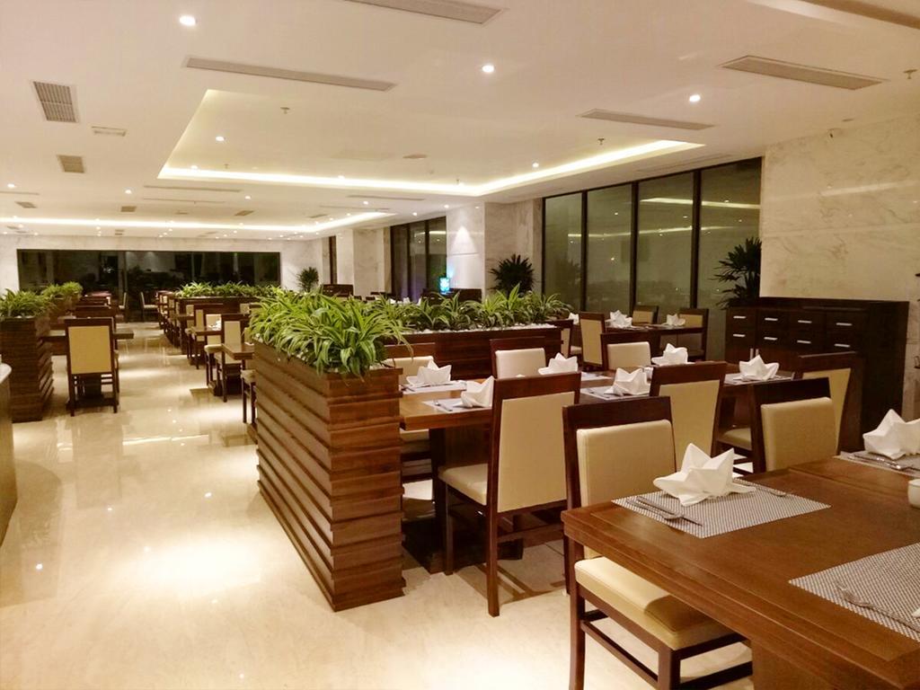 Yarra Ocean Suites Danang Bagian luar foto