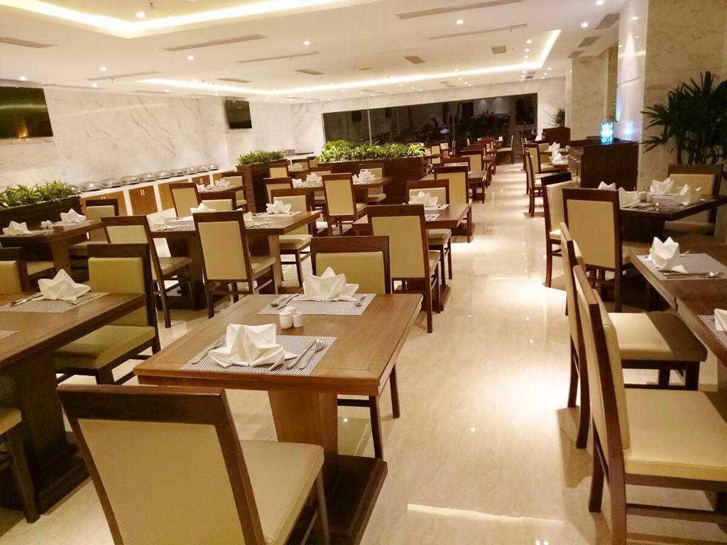 Yarra Ocean Suites Danang Bagian luar foto