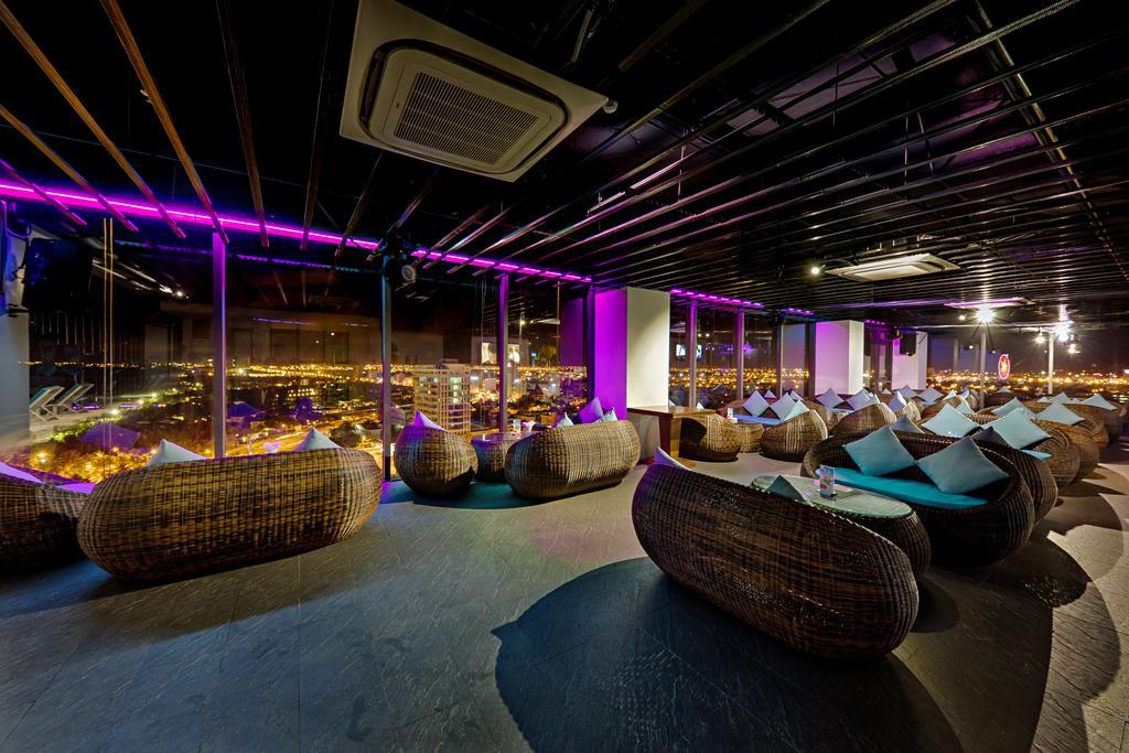Yarra Ocean Suites Danang Bagian luar foto